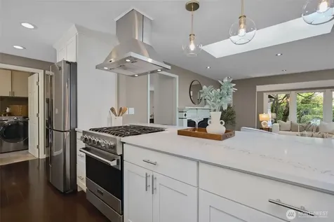15611 SE 24th Street Bellevue WA 98008