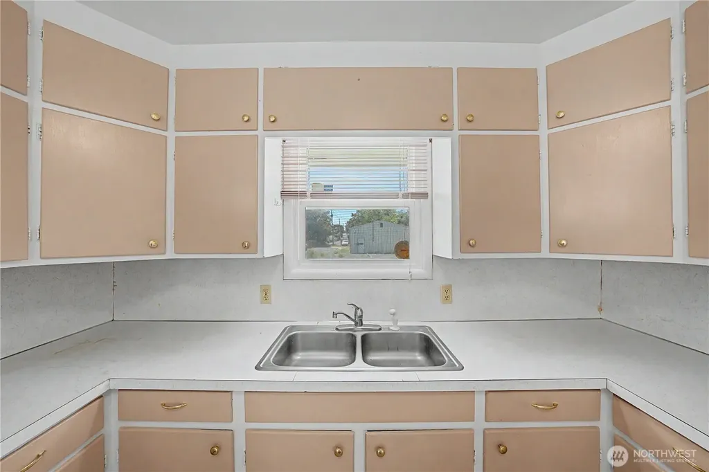 420 11th Street SW Ephrata WA 98823
