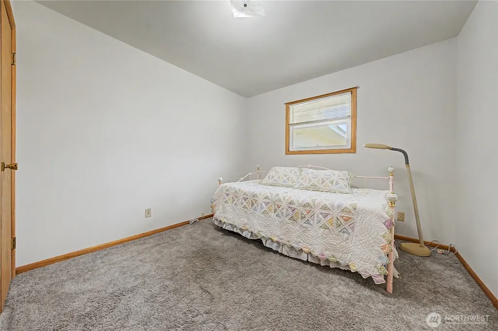 420 11th Street SW Ephrata WA 98823
