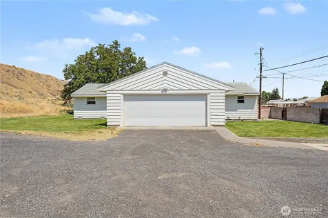 420 11th Street SW Ephrata WA 98823