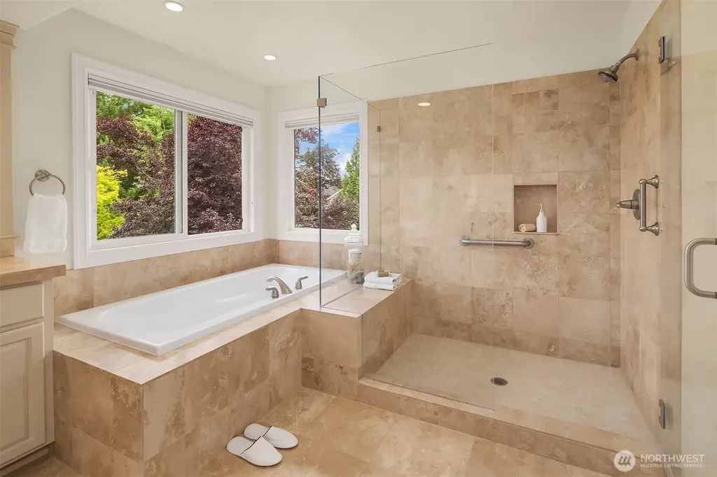 27542 SE 28th Court Sammamish WA 98075