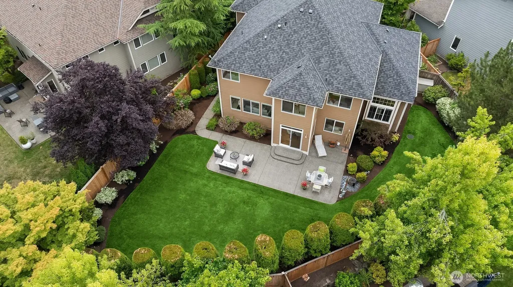 27542 SE 28th Court Sammamish WA 98075