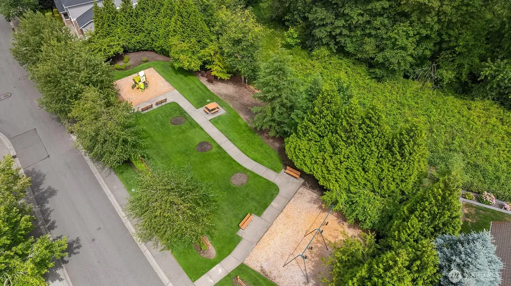27542 SE 28th Court Sammamish WA 98075