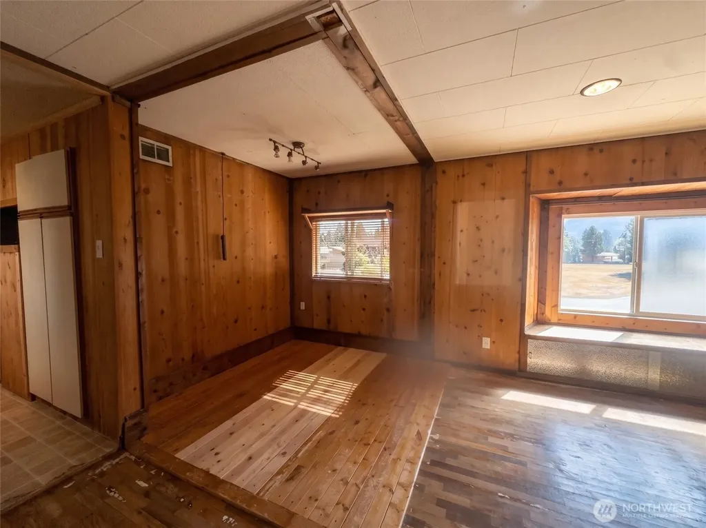 18026 31st Avenue NE Arlington WA 98223