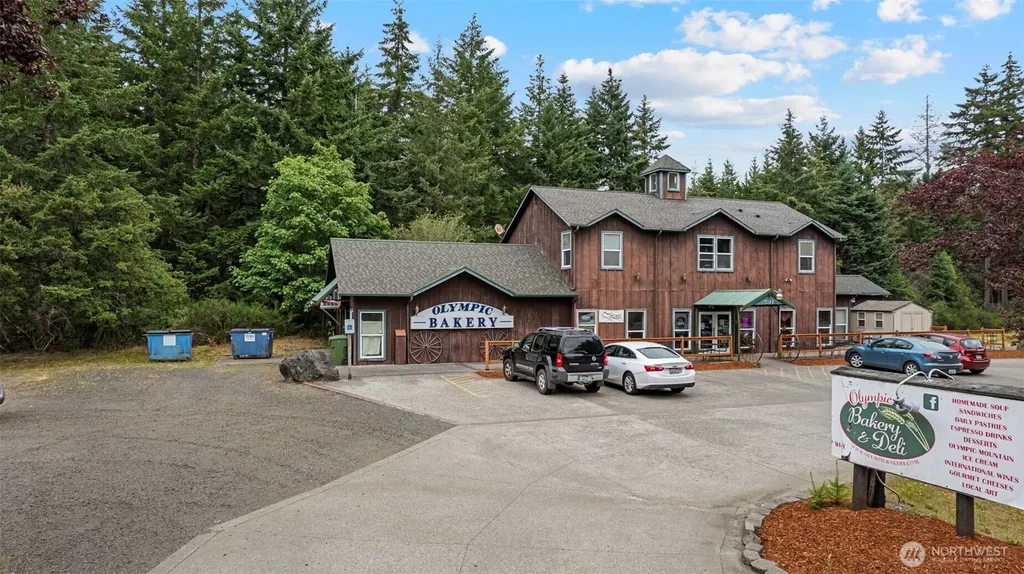 591 E Pickering Road Shelton WA 98584
