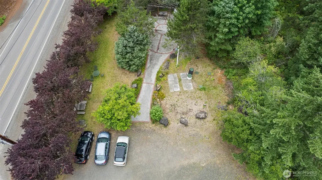 591 E Pickering Road Shelton WA 98584