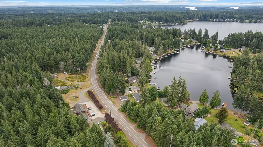 591 E Pickering Road Shelton WA 98584