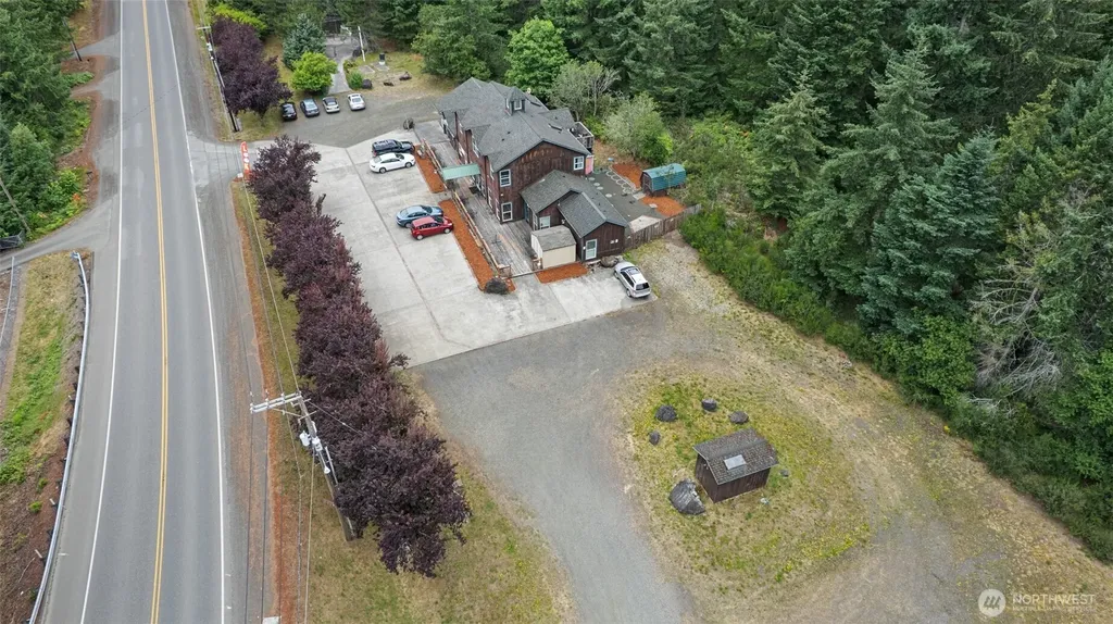 591 E Pickering Road Shelton WA 98584
