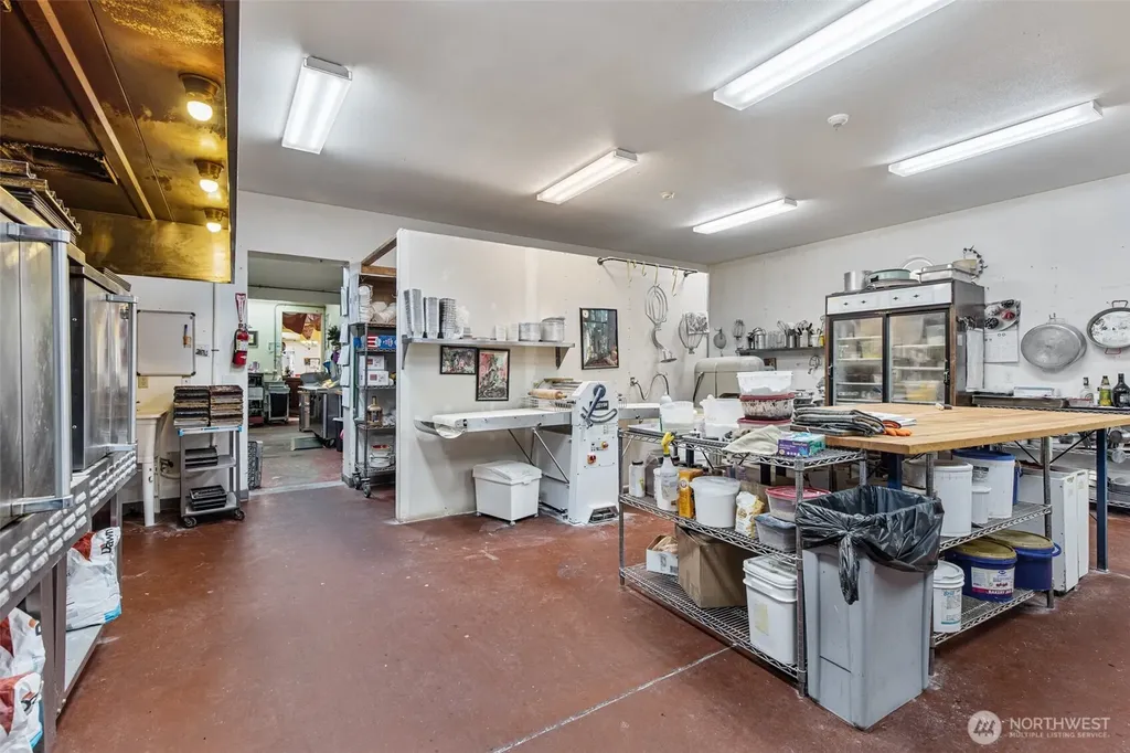 591 E Pickering Road Shelton WA 98584