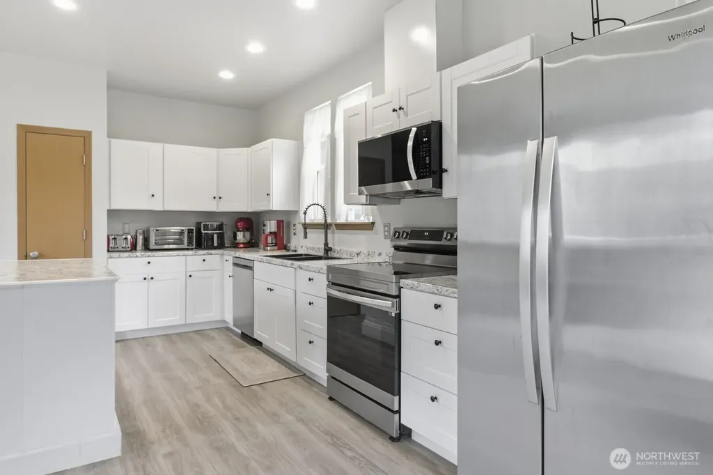 36 Daring Lane Aberdeen WA 98520