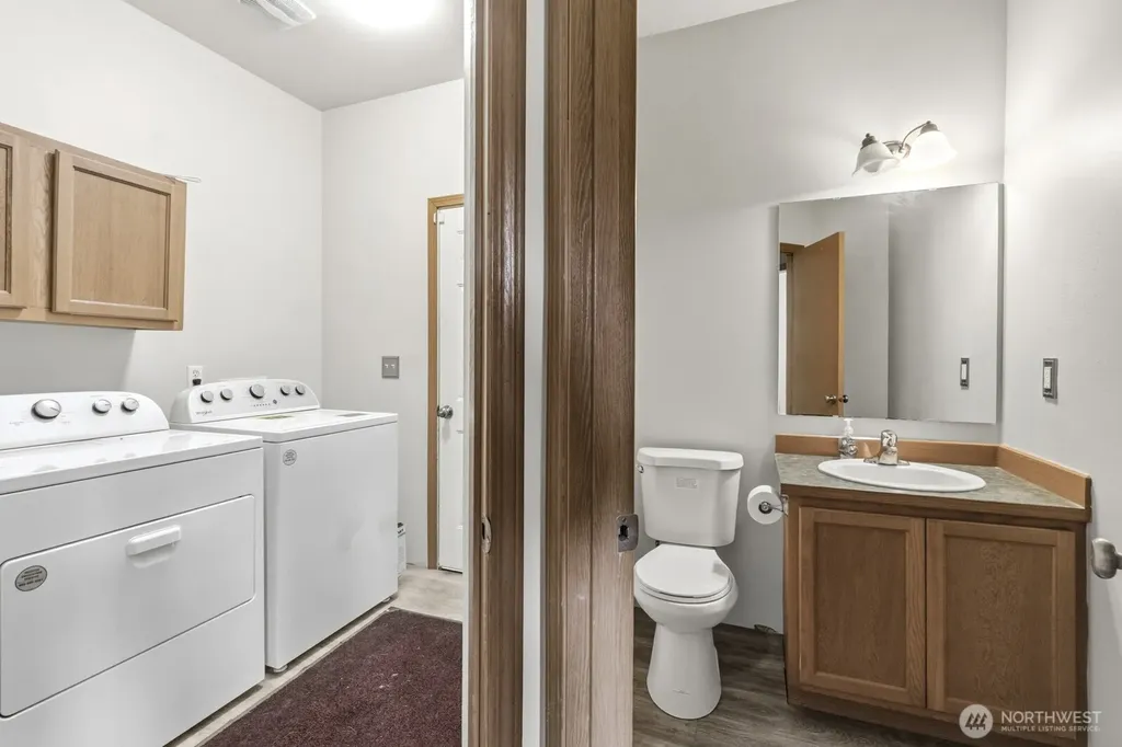 36 Daring Lane Aberdeen WA 98520