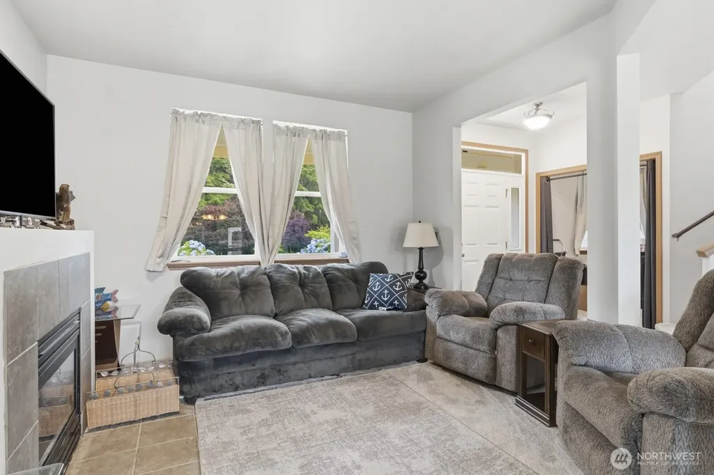 36 Daring Lane Aberdeen WA 98520