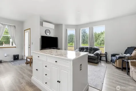 36 Daring Lane Aberdeen WA 98520