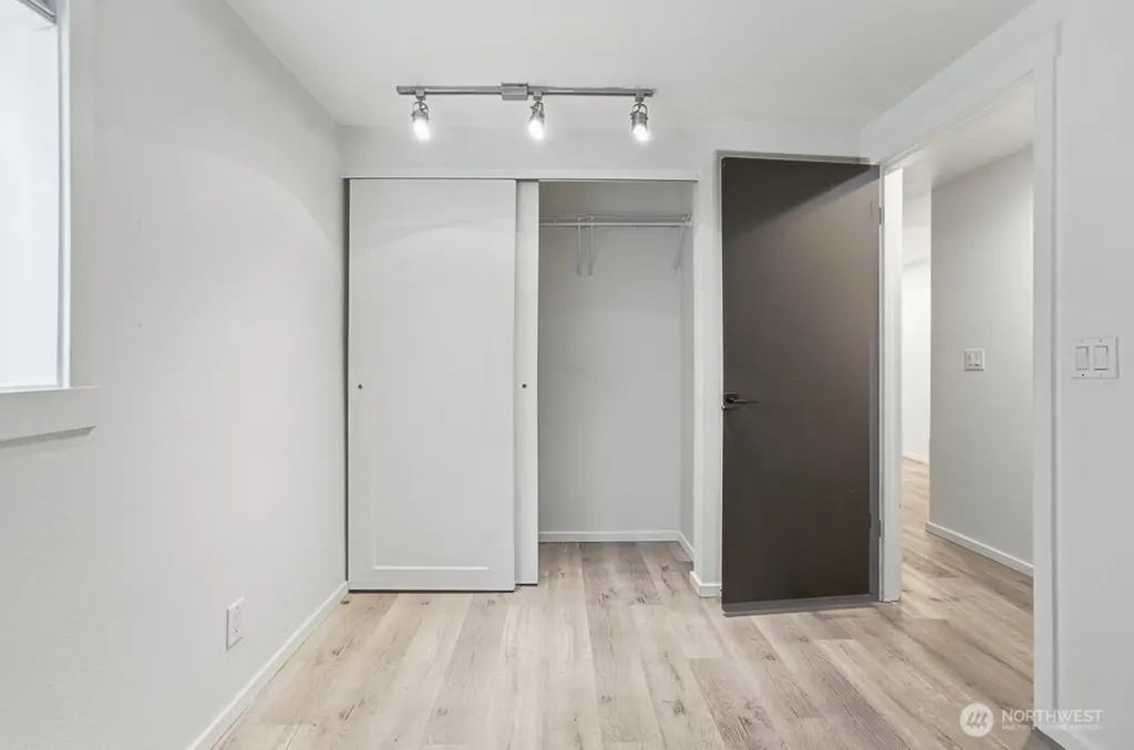 2626 E Madison Street Seattle WA 98112