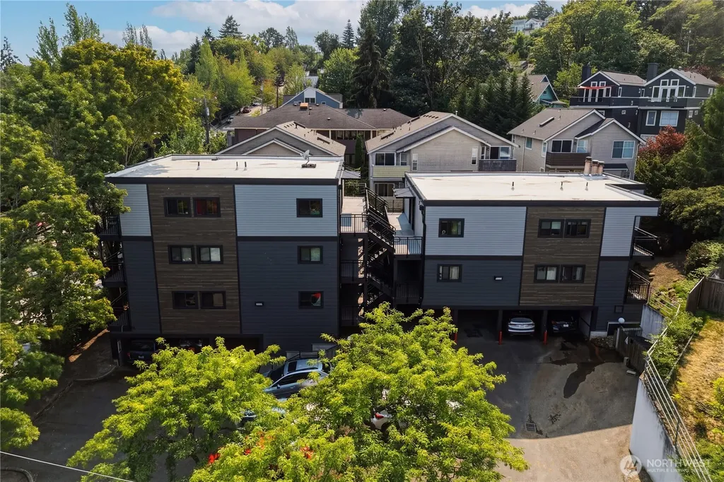2626 E Madison Street Seattle WA 98112
