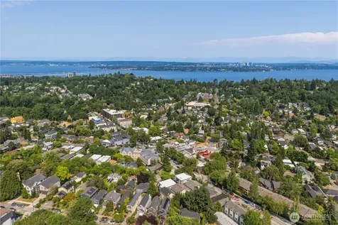 2626 E Madison Street Seattle WA 98112