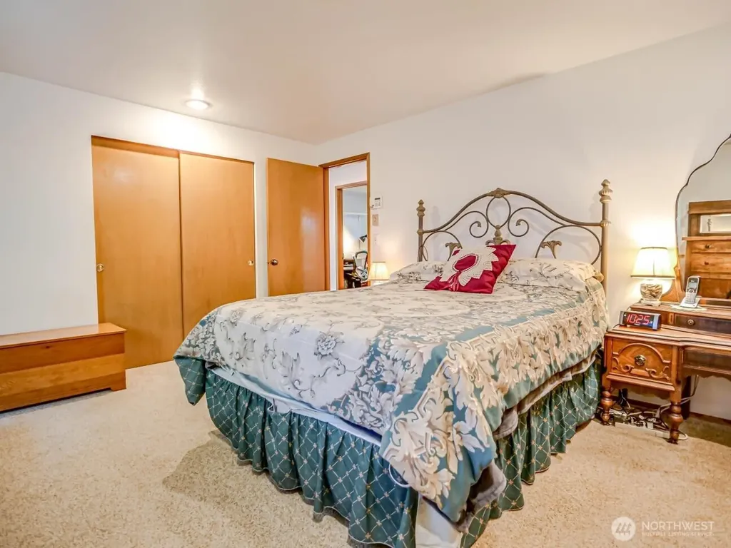 1608 Puget Drive Everett WA 98203