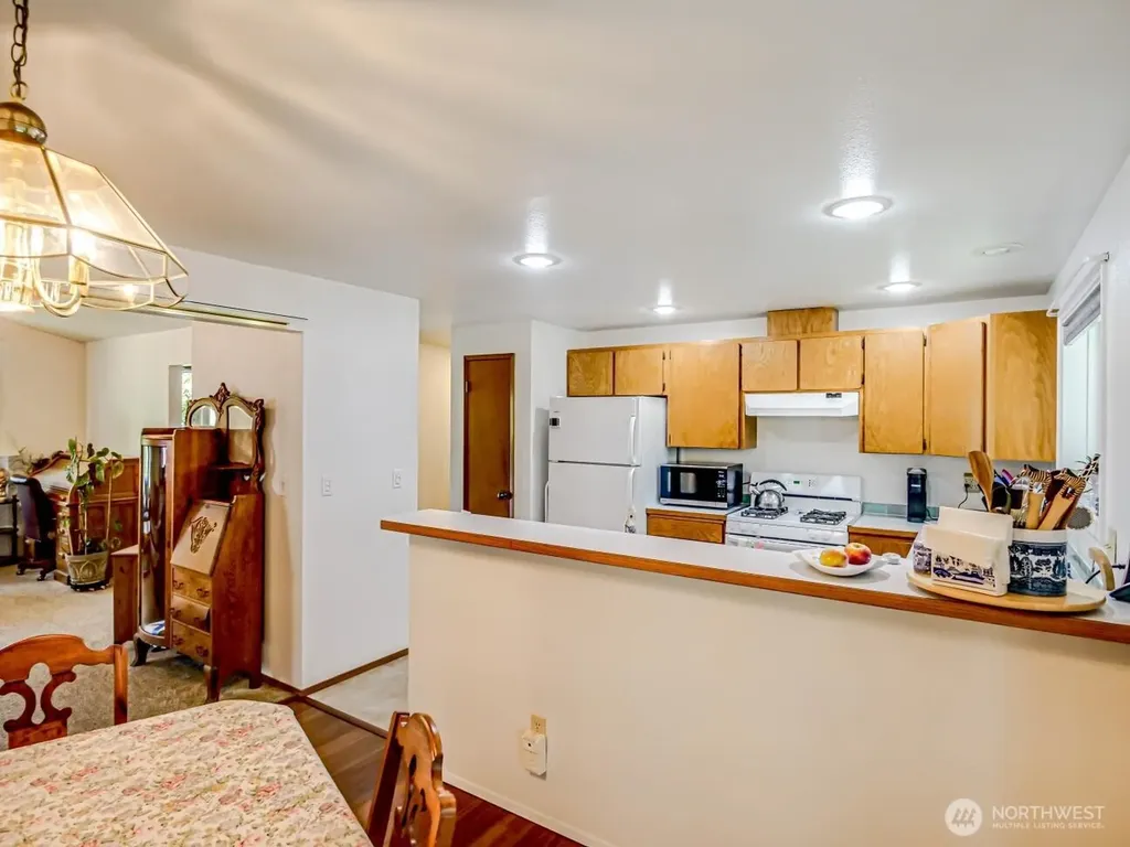 1608 Puget Drive Everett WA 98203