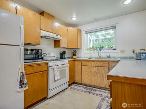 1608 Puget Drive Everett WA 98203