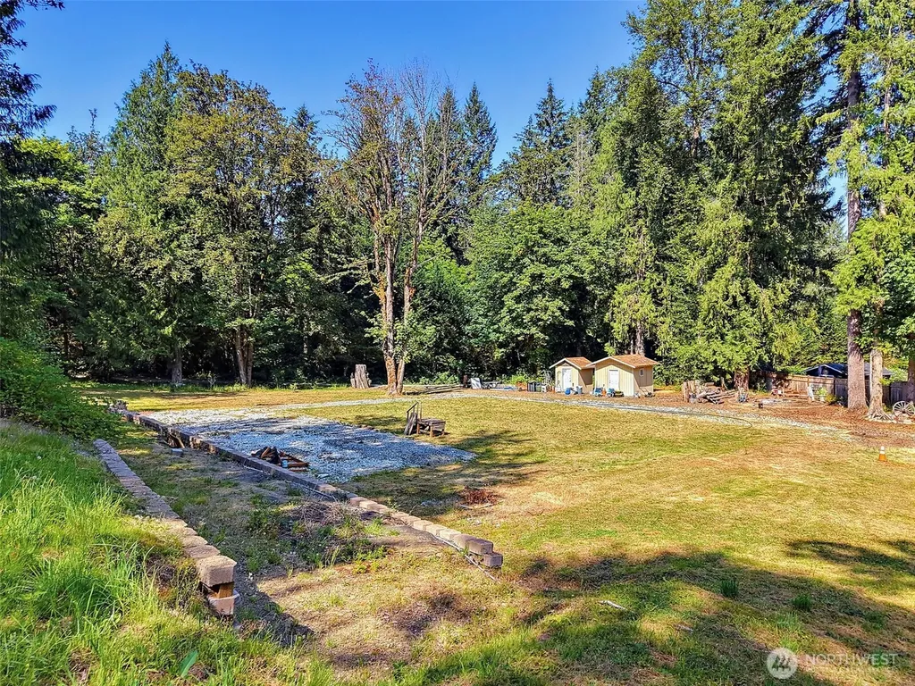 2 196th Avenue SE Renton WA 98058