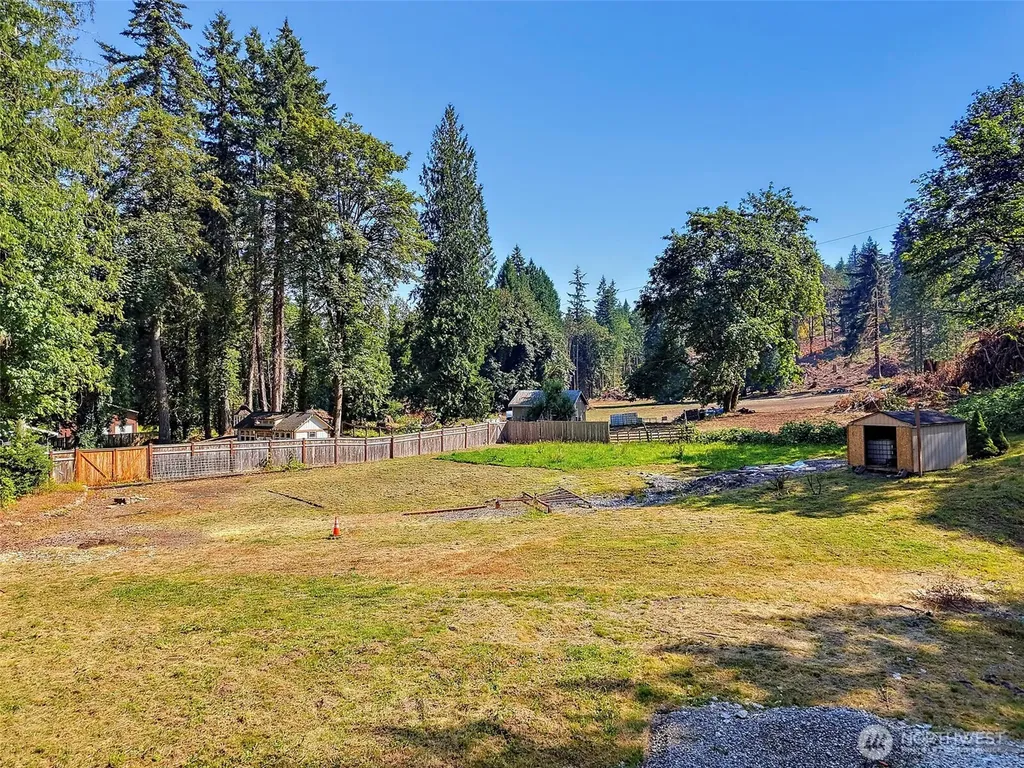 2 196th Avenue SE Renton WA 98058