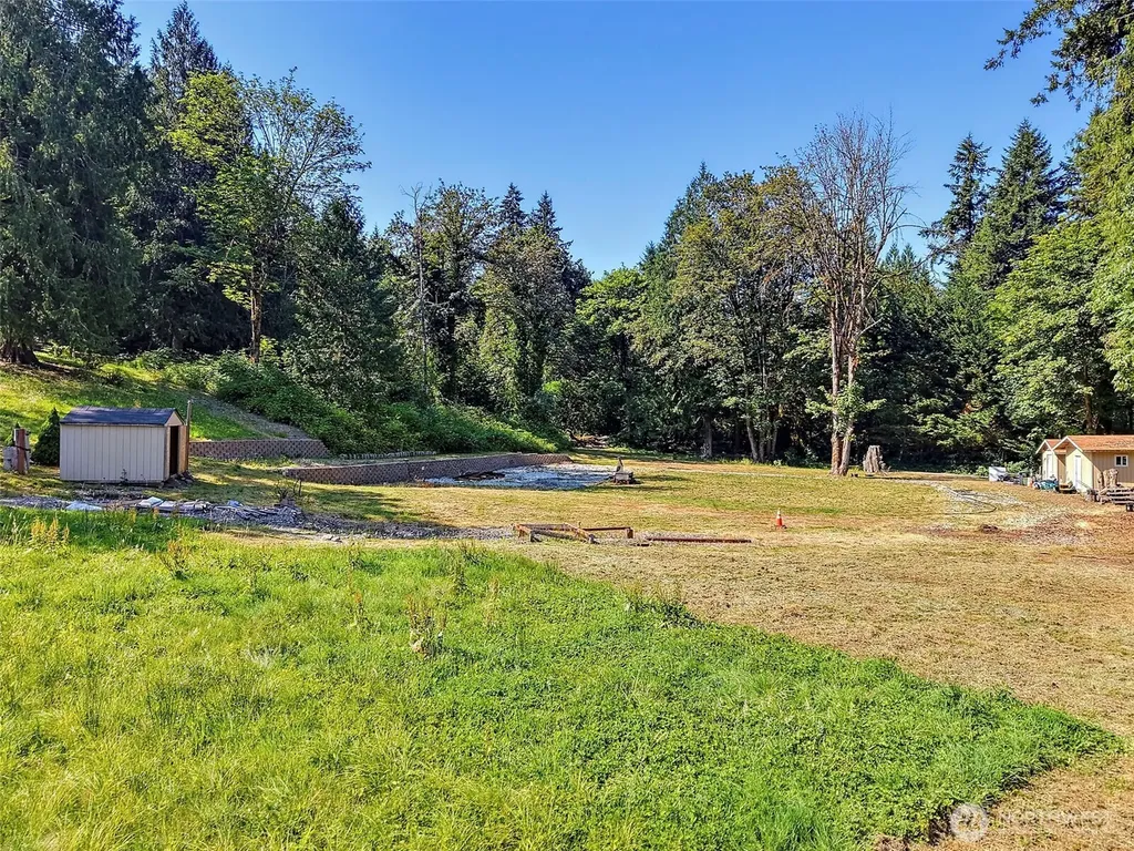 2 196th Avenue SE Renton WA 98058