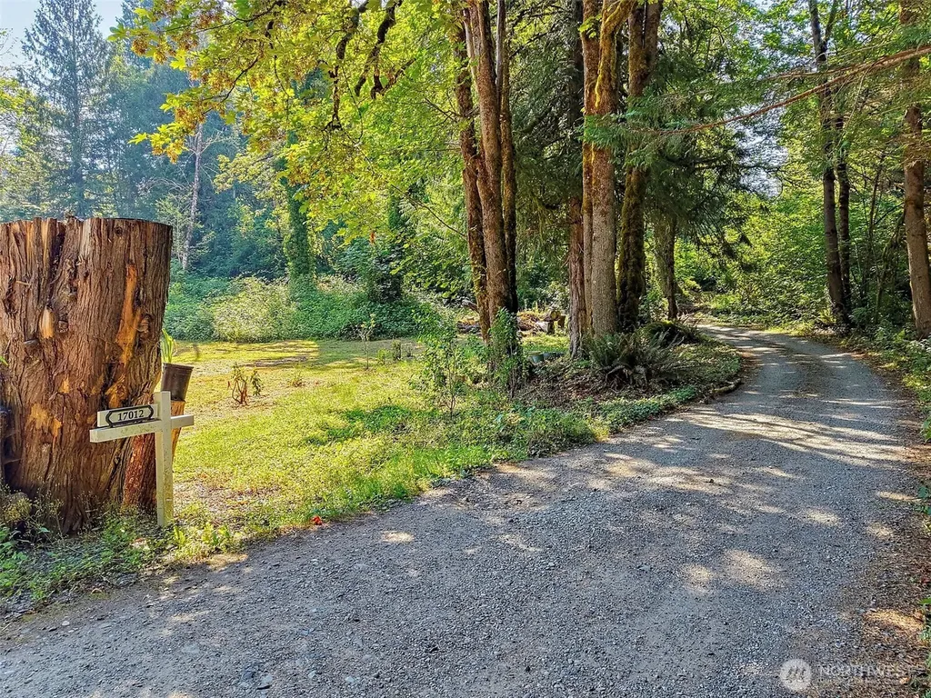 2 196th Avenue SE Renton WA 98058