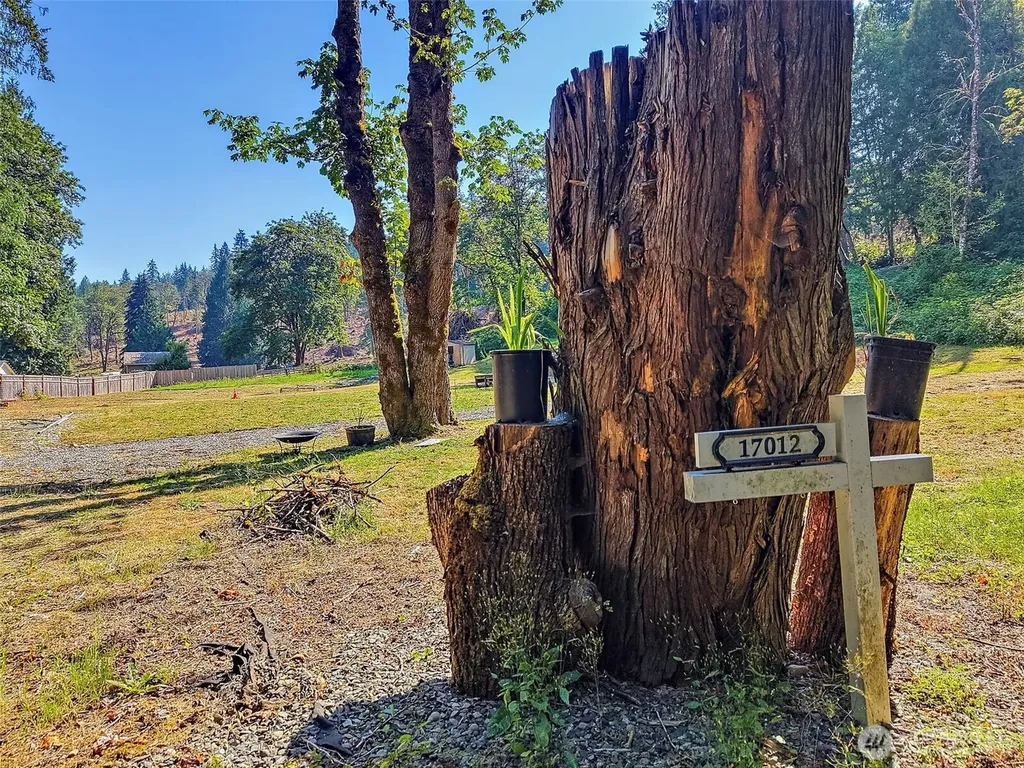 2 196th Avenue SE Renton WA 98058