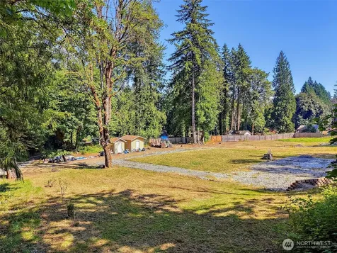 2 196th Avenue SE Renton WA 98058