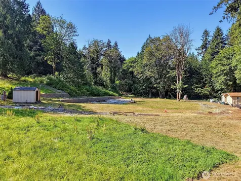 2 196th Avenue SE Renton WA 98058