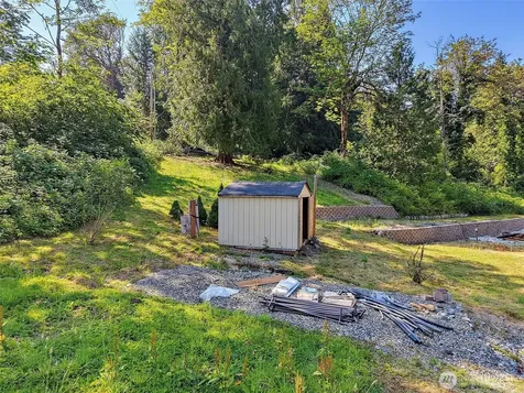 2 196th Avenue SE Renton WA 98058