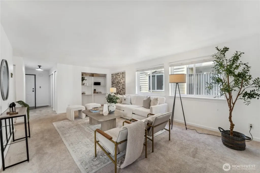734 N 94th Street Seattle WA 98103