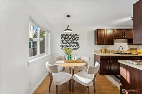 734 N 94th Street Seattle WA 98103