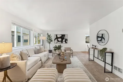 734 N 94th Street Seattle WA 98103