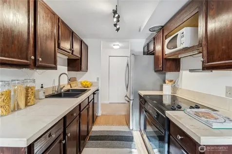 734 N 94th Street Seattle WA 98103