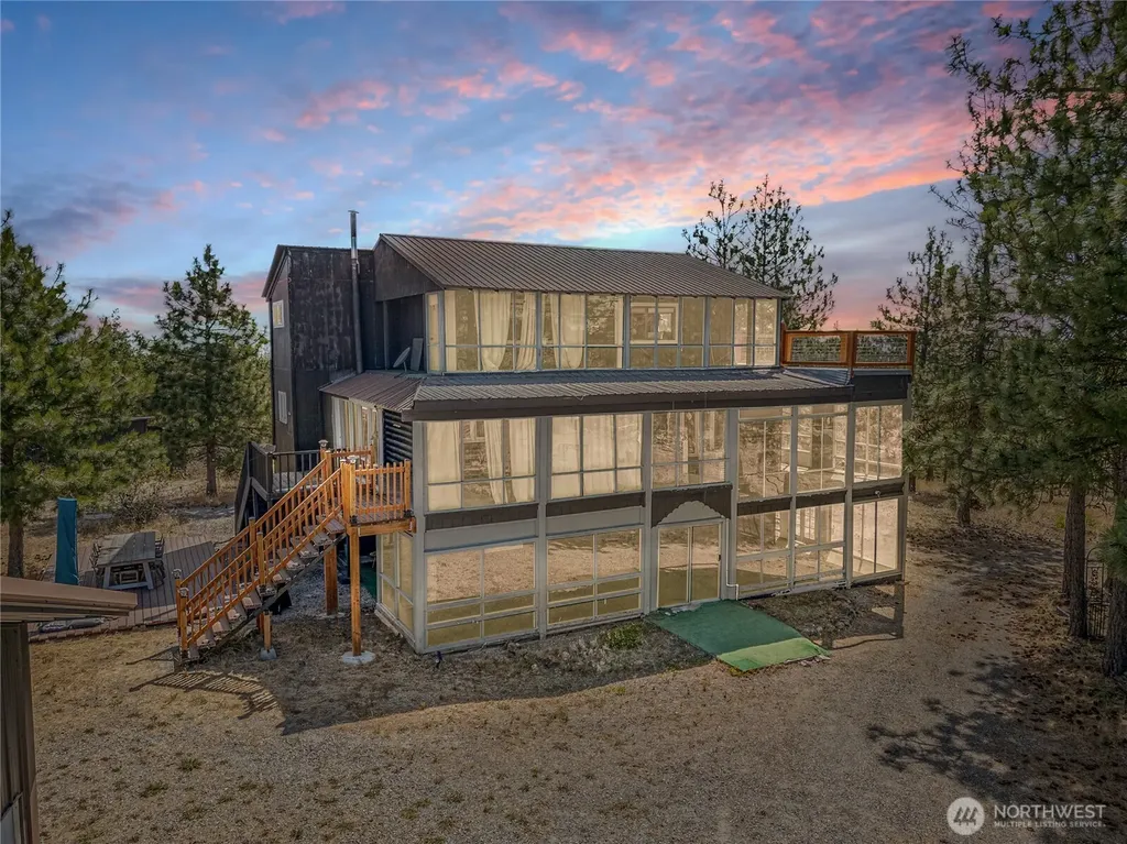 107 Pioneer Lane East Wenatchee WA 98802