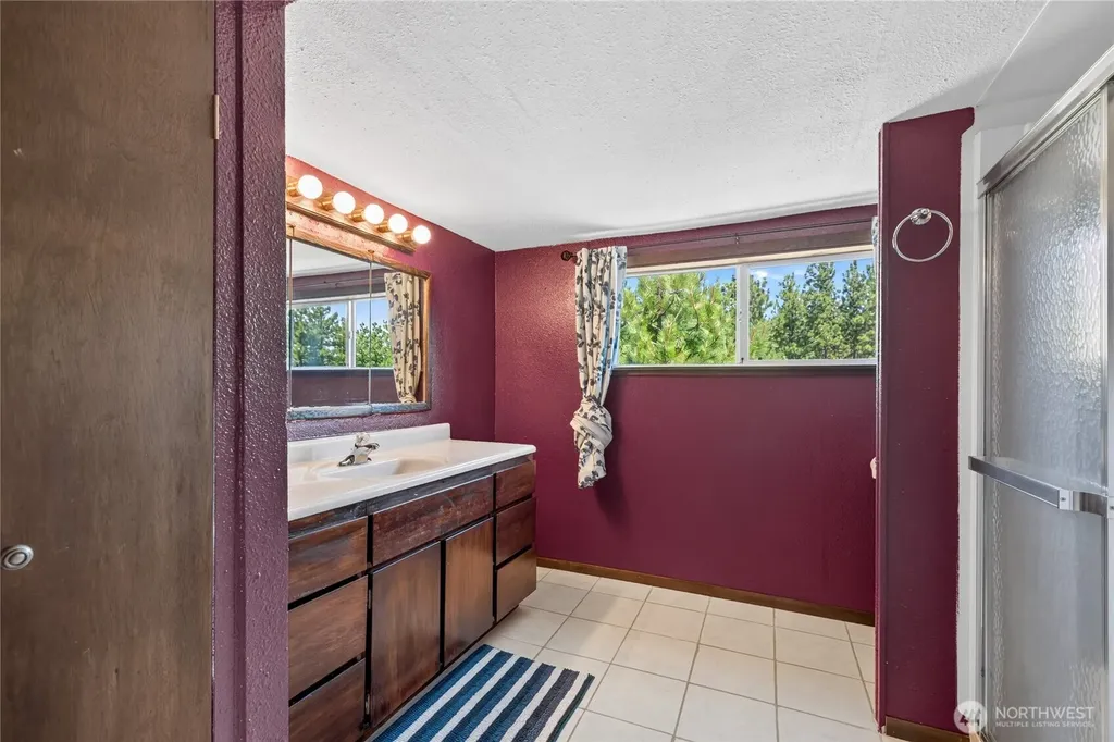 107 Pioneer Lane East Wenatchee WA 98802