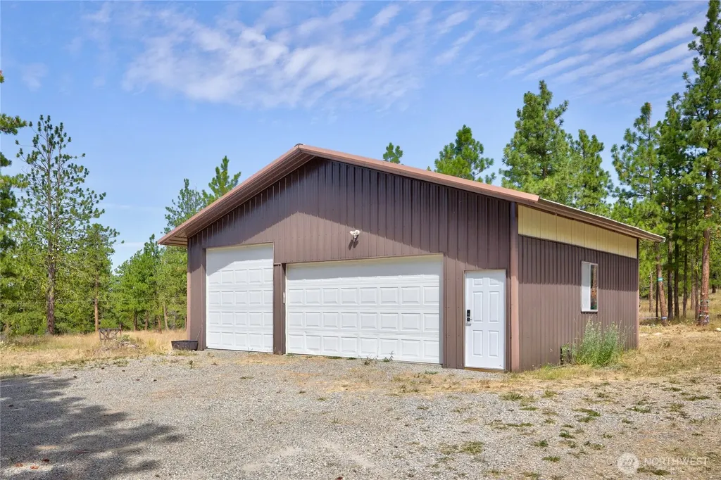 107 Pioneer Lane East Wenatchee WA 98802