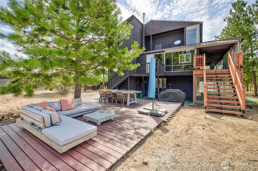 107 Pioneer Lane East Wenatchee WA 98802
