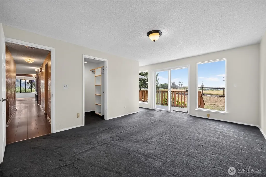 43729 284th Avenue SE Enumclaw WA 98022