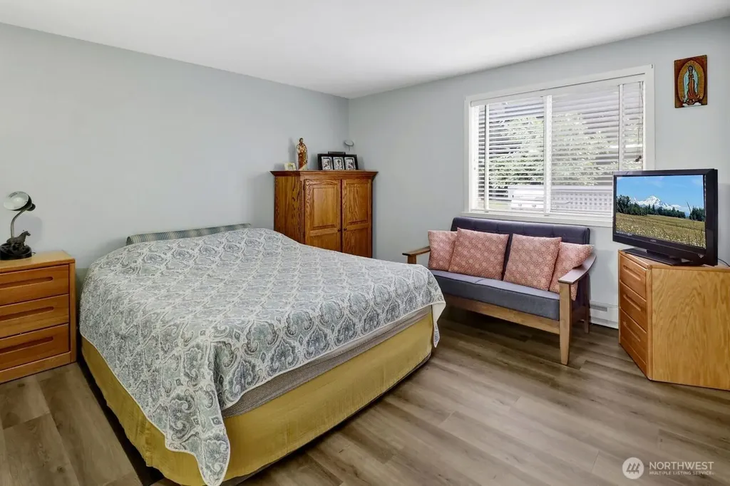 8113 Kitamat Way Blaine WA 98230