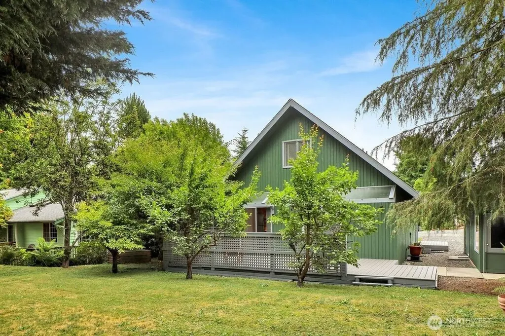 8113 Kitamat Way Blaine WA 98230