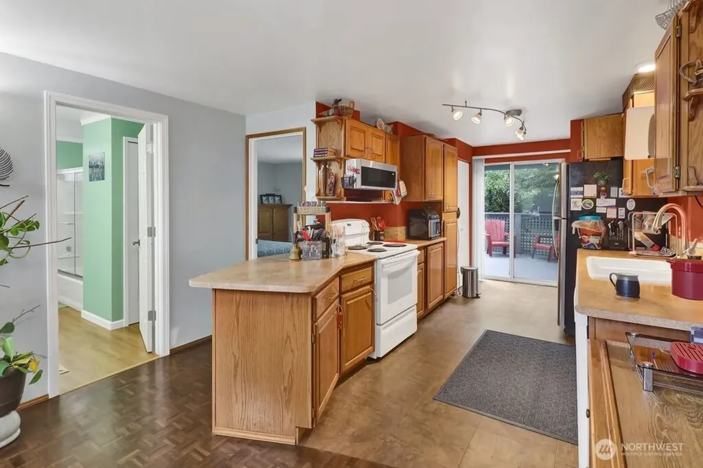8113 Kitamat Way Blaine WA 98230