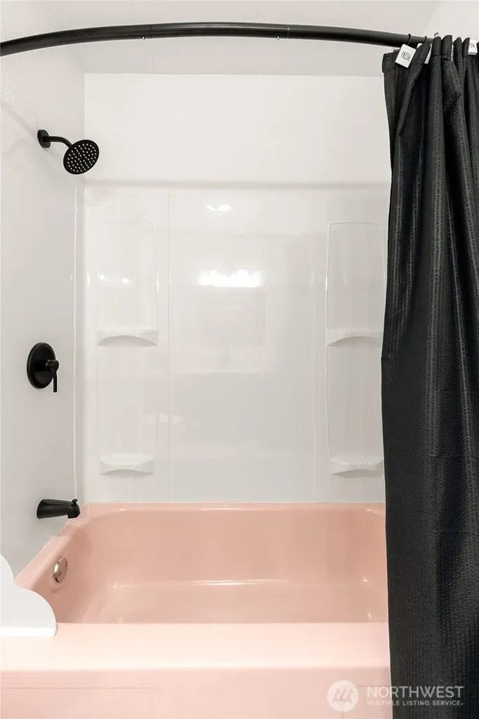 2 Tweed Place Cosmopolis WA 98537