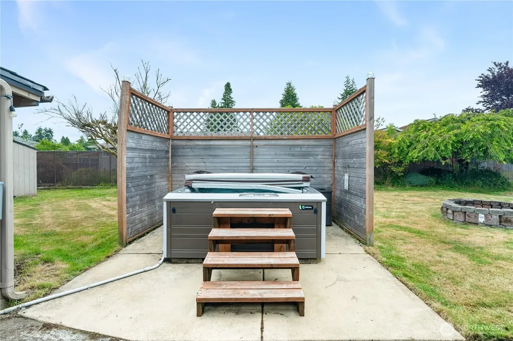2 Tweed Place Cosmopolis WA 98537