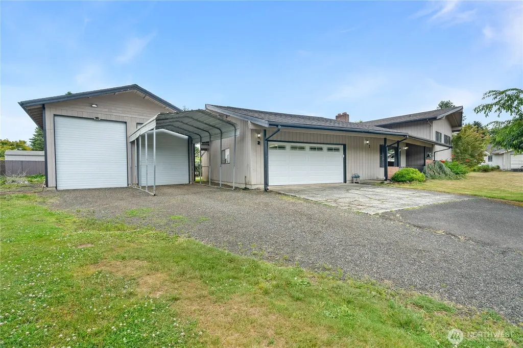 2 Tweed Place Cosmopolis WA 98537