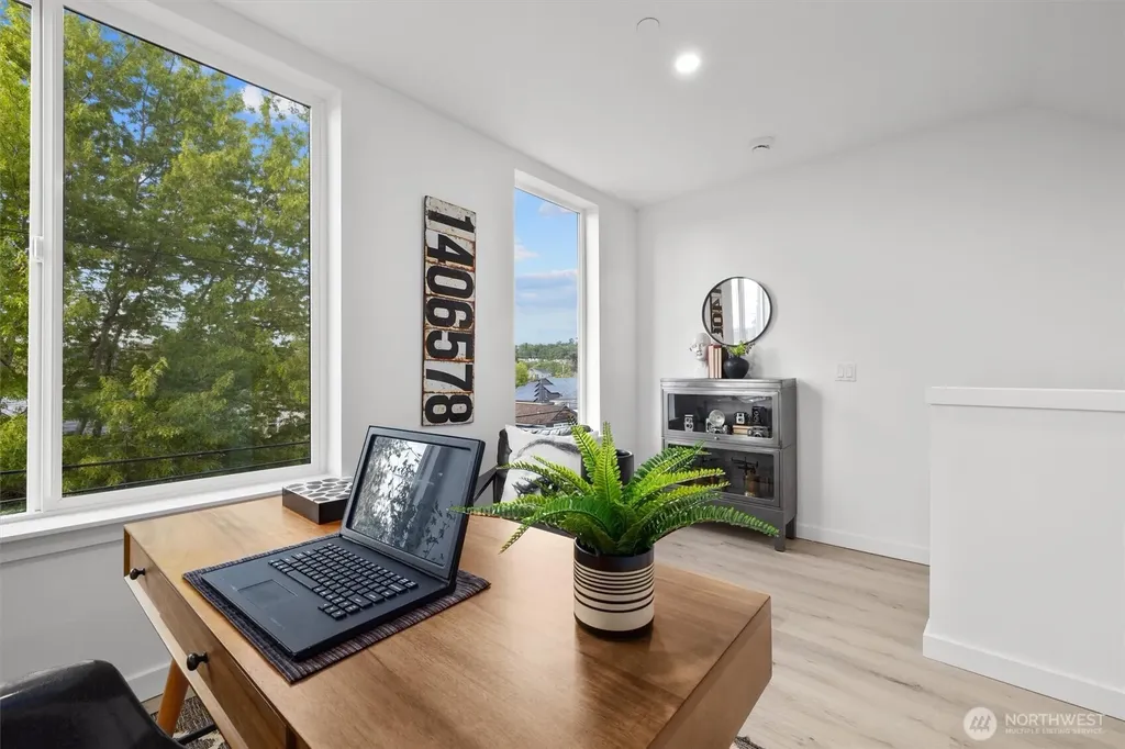 6602 Carleton Avenue S Seattle WA 98108
