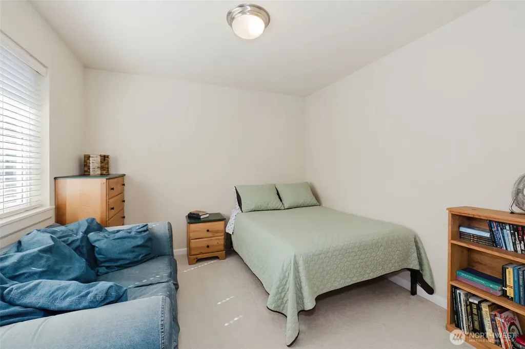 8400 Jeatran Place NW Silverdale WA 98383