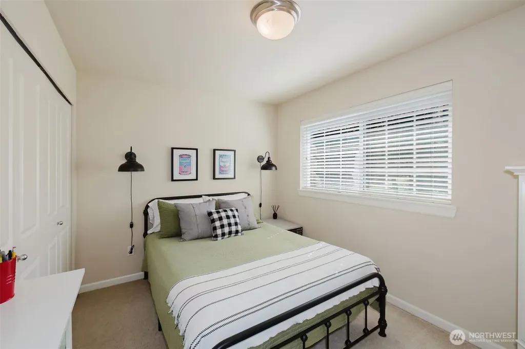8400 Jeatran Place NW Silverdale WA 98383