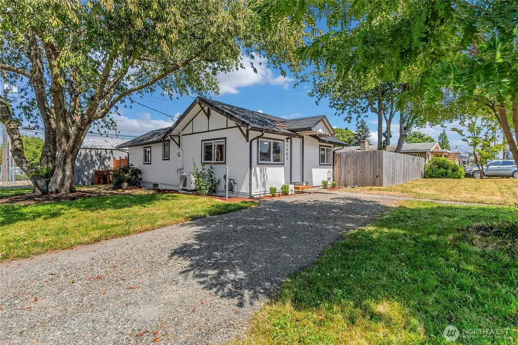 1403 E 64th Street Tacoma WA 98404